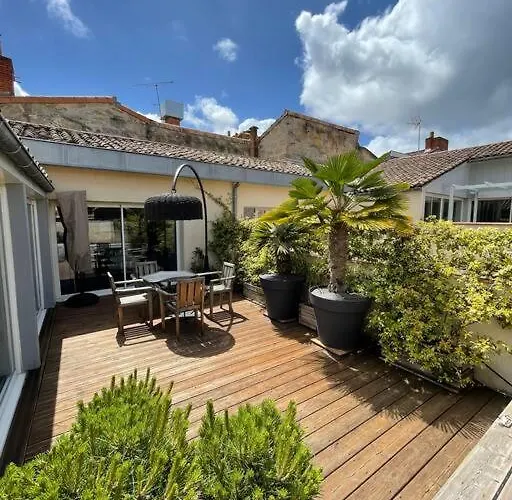 65m2, Terrasse 25m2, Dernier Etage. *